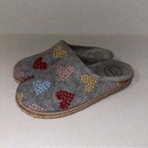 Toni Pons Haflinger Gray Heart Slippers